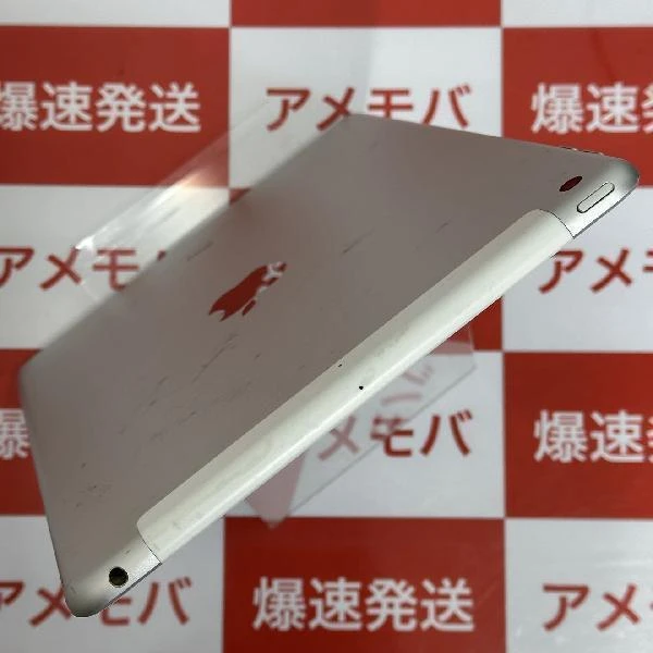 iPad 第5世代 docomo版SIMフリー 32GB MP1L2J/A A1823