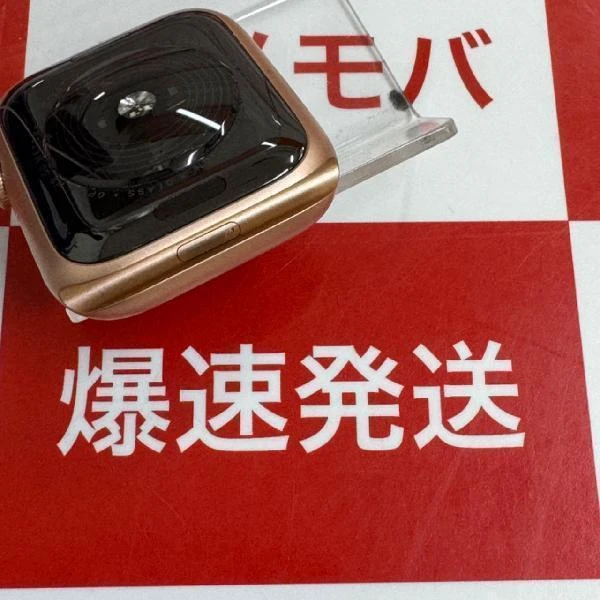 Apple Watch SE GPSモデル  40mm MYDN2J/A A2351 新品同様品