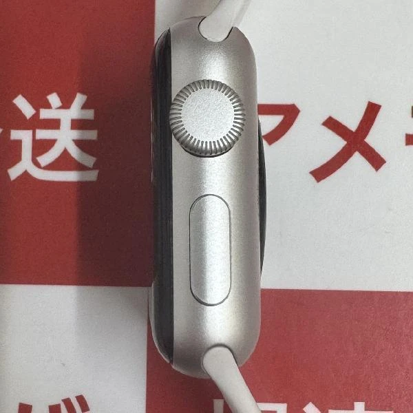 大特価 Apple Watch Series 3 GPSモデル  38mm MTEY2J/A A1858