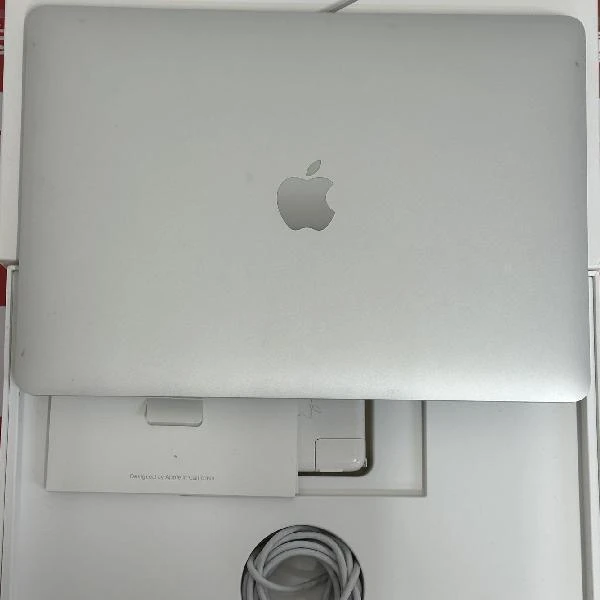 MacBook Pro 13インチ 2017 Thunderbolt 3ポートx2  2.3GHz Core i5 8GB 128GB A1708 シルバー