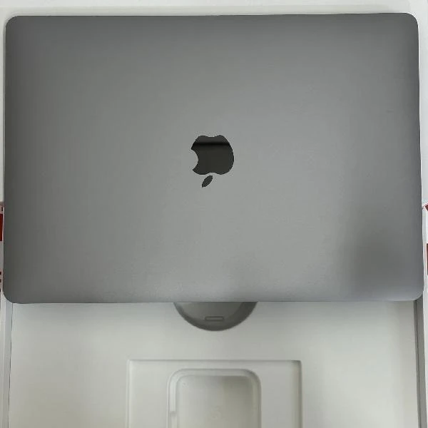 MacBook Air Retina 13インチ 2020  1.1GHz Core i3 8GB 256GB A2179 美品 スペースグレイ