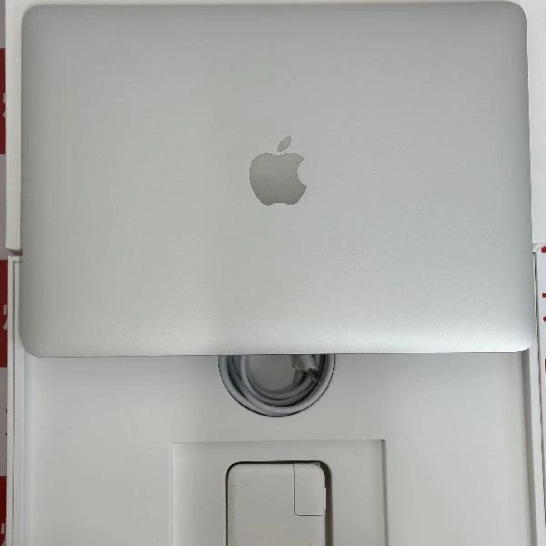 Macbook Retina 12インチ 2017  1.2GHz Core m3 8GB 256GB A1534 極美品 シルバー