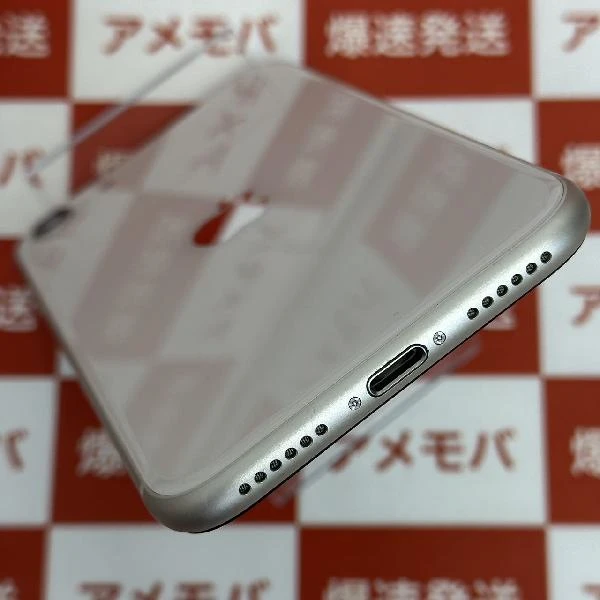 iPhoneSE 第3世代 au版SIMフリー 64GB MMYD3J/A A2782 極美品