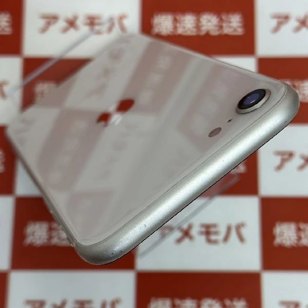 iPhoneSE 第3世代 au版SIMフリー 64GB MMYD3J/A A2782