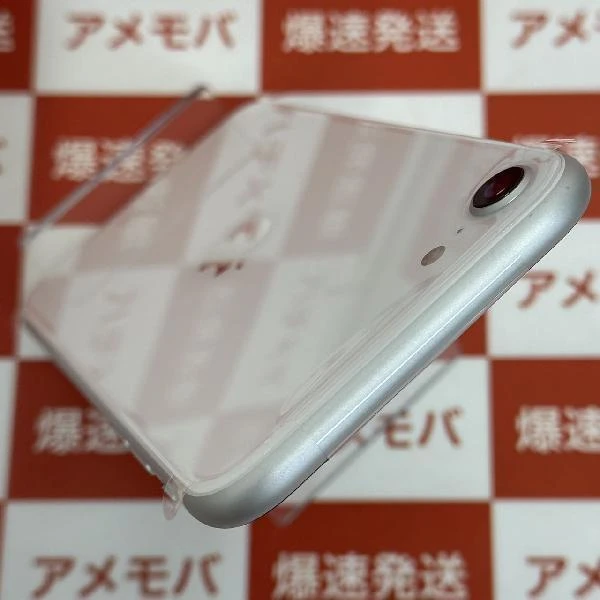 iPhoneSE 第2世代 docomo版SIMフリー 128GB MHGU3J/A A2296 未使用品 ホワイト