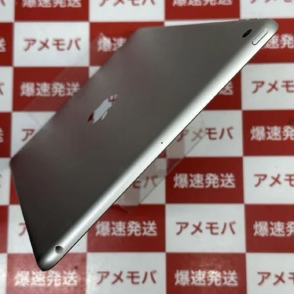 iPad 第8世代 Wi-Fiモデル 128GB MYLE2J/A A2270