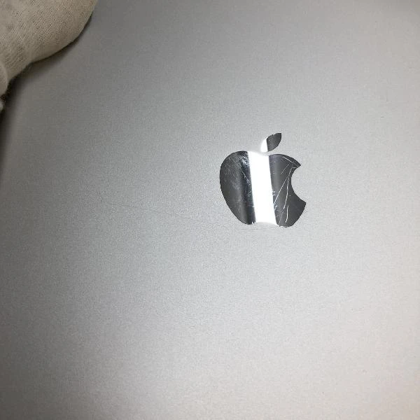 iPad 第5世代 Wi-Fiモデル 32GB MP2G2J/A A1822