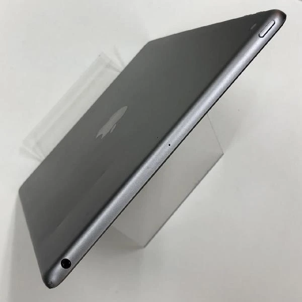 iPad 第6世代 Wi-Fiモデル 128GB MR7J2J/A A1893