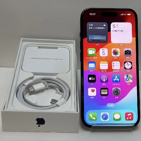 iPhone15 SoftBank版SIMフリー 128GB MTMH3J/A A3089 新品同様