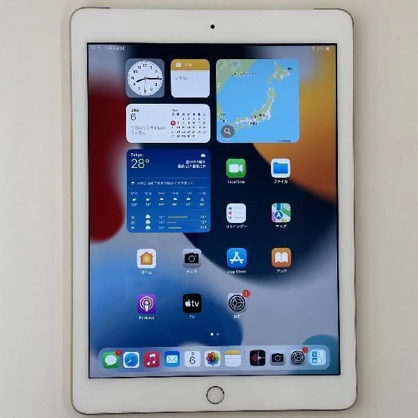 iPad 第5世代 32GB ゴールド docomo版SIMフリー MPG42J/A 美品