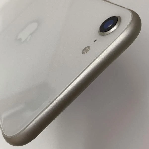 iPhoneSE 第3世代 au版SIMフリー 256GB MMYK3J/A A2782 美品