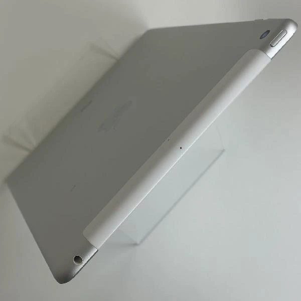 iPad 第5世代 au版SIMフリー 32GB MP1L2J/A A1823