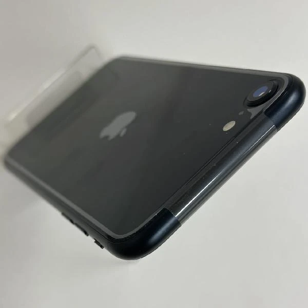 iPhoneSE 第3世代 docomo版SIMフリー 64GB MMYC3J/A A2782 未使用品