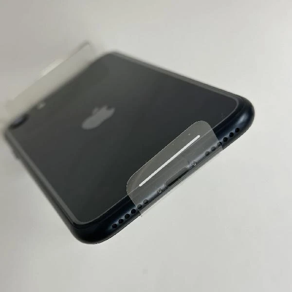 iPhoneSE 第3世代 docomo版SIMフリー 64GB MMYC3J/A A2782 未使用品