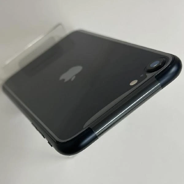 iPhoneSE 第3世代 docomo版SIMフリー 64GB MMYC3J/A A2782 未使用品