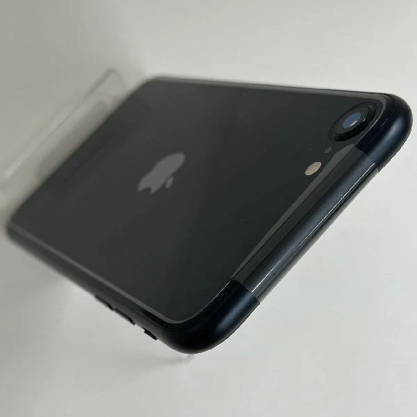 iPhoneSE 第3世代 docomo版SIMフリー 64GB MMYC3J/A A2782 未使用品