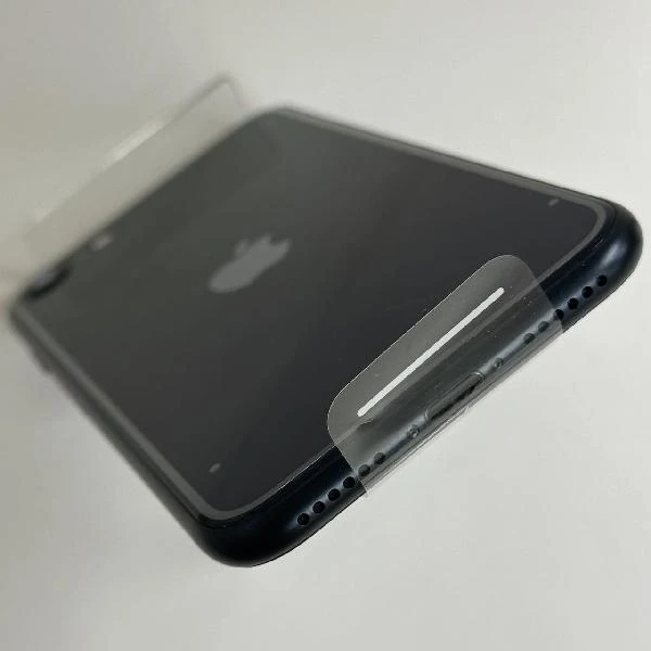 iPhoneSE 第3世代 docomo版SIMフリー 64GB MMYC3J/A A2782 未使用品