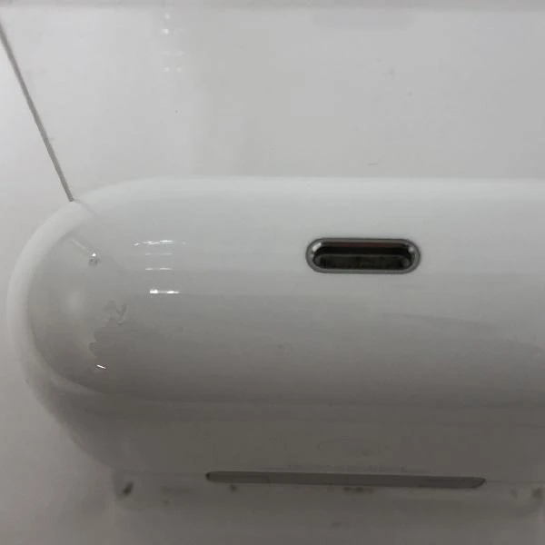 AirPods Pro MagSafe対応  MLWK3J/AA A2190 ホワイト