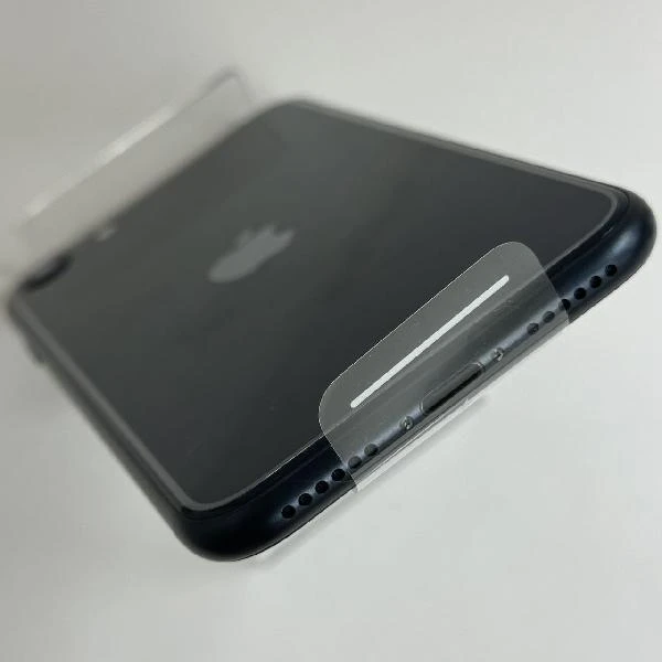 iPhoneSE 第3世代 docomo版SIMフリー 64GB MMYC3J/A A2782 未使用品