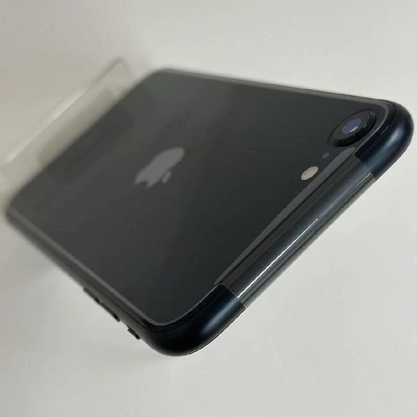 iPhoneSE 第3世代 docomo版SIMフリー 64GB MMYC3J/A A2782 未使用品