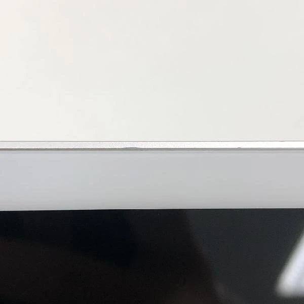 iPad 第6世代 Wi-Fiモデル 32GB MR7G2J/A A1893