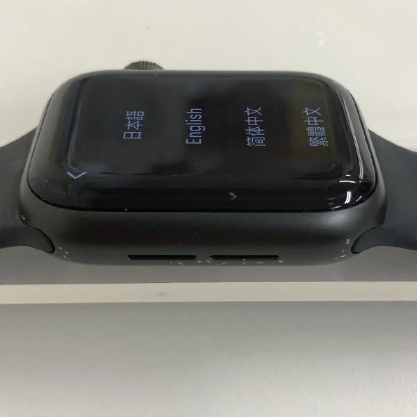 Apple Watch SE GPSモデル 32GB MYDP2J/A