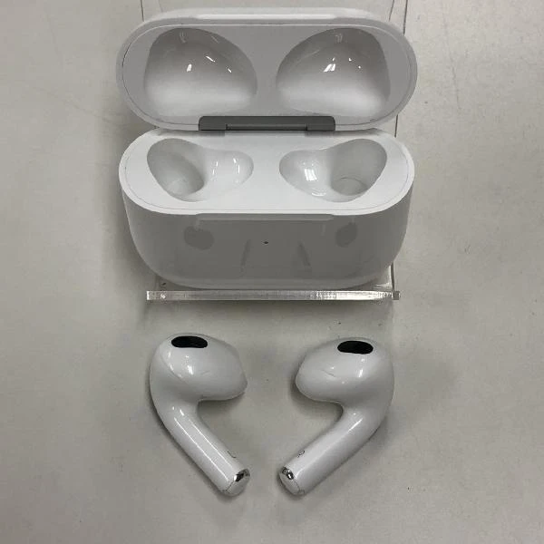Apple AirPods 第3世代 Lightning充電ケース付き  MPNY3J/A 美品 ホワイト
