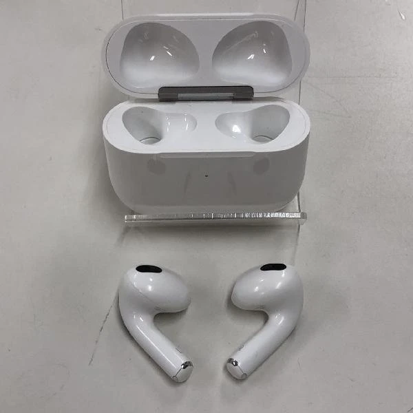 Apple AirPods 第3世代 MagSafe充電ケース付き  MME73J/A 美品 ホワイト