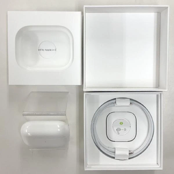 AirPods Pro  MWP22J/A ホワイト