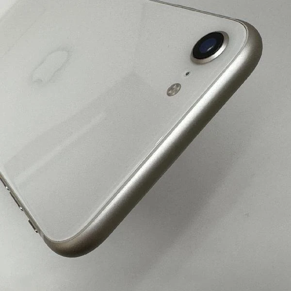 iPhoneSE 第3世代 au版SIMフリー 64GB MMYD3J/A A2782 未使用品