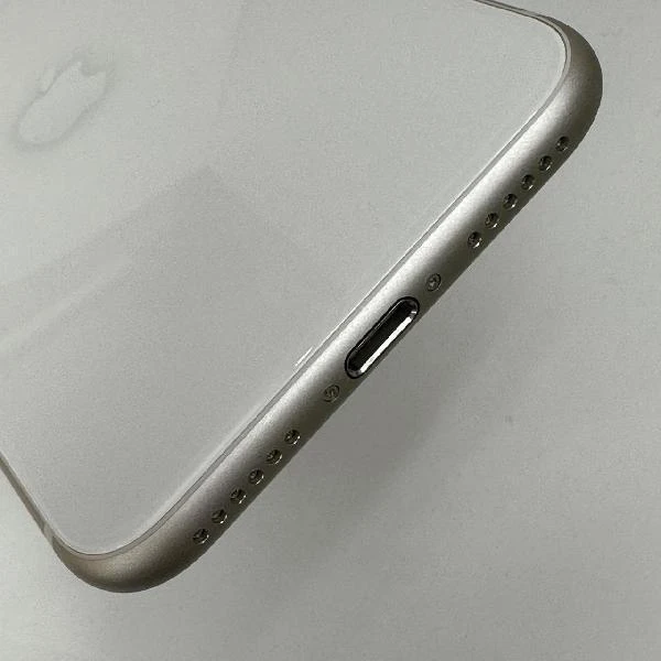 iPhoneSE 第3世代 au版SIMフリー 64GB MMYC3 J/A 美品