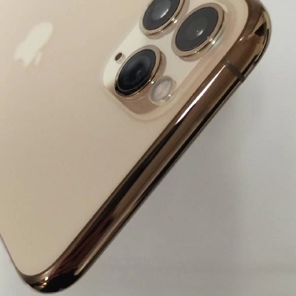 iPhone11 Pro 512GB docomo版SIMフリー MWCF2J/A