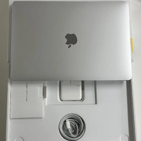 MacBook Air Retina 13インチ 2020  1.1GHz Core i5 8GB 512GB A2179 美品 シルバー