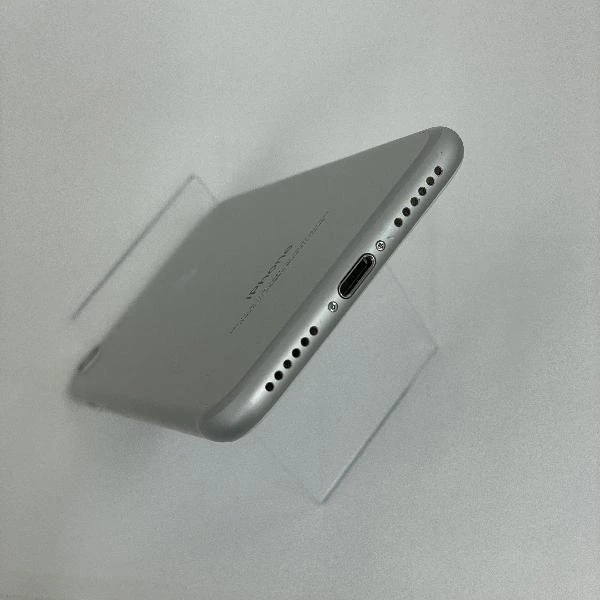 iPhone7 au版SIMフリー 32GB MNCF2J/A A1779 シルバー