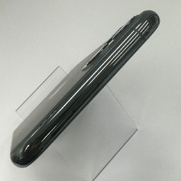 iPhone11 Pro Max docomo版SIMフリー 256GB NWHM2J/A A2218 新品同様 ミッドナイトグリーン