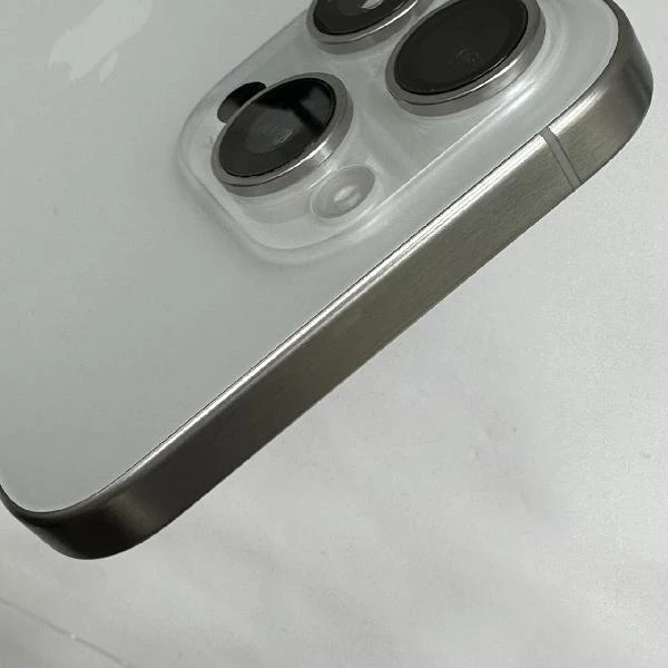 iPhone15 Pro Max Apple版SIMフリー 256GB MU6Q3J/A A3105 極美品 No 商品カラー