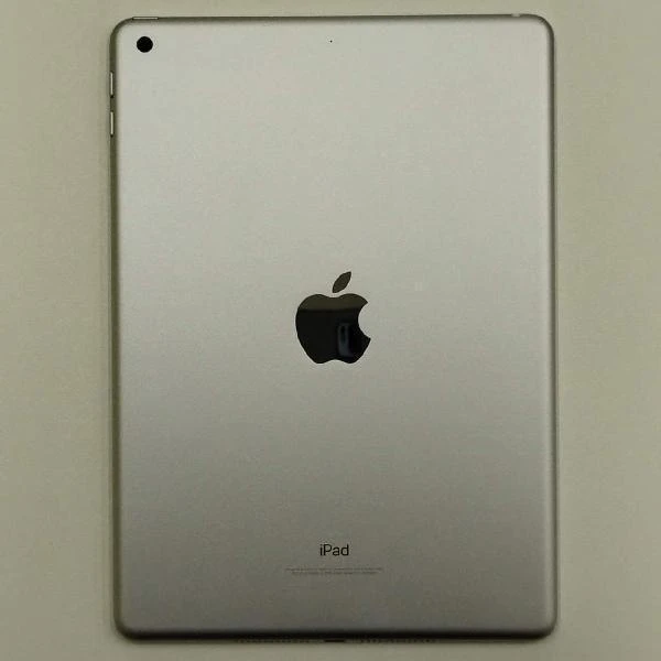 iPad 第5世代 Wi-Fiモデル 32GB MP2G2J/A A1822 極美品