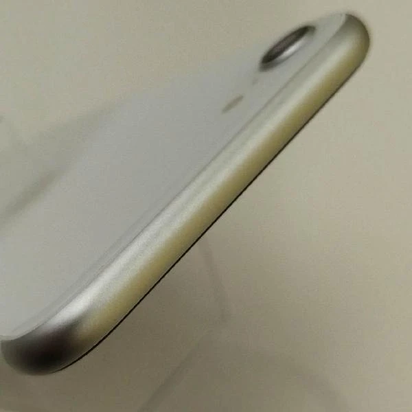 iPhoneSE 第2世代 Y!mobile版SIMフリー 64GB MHGQ3J/A A2296 極美品 ホワイト