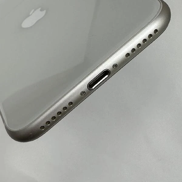 iPhoneSE 第3世代 SoftBank版SIMフリー 64GB MMYD3J/A 極美品