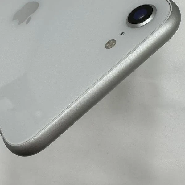 iPhoneSE 第2世代 Apple版SIMフリー 64GB MHGQ3J/A A2296 ホワイト