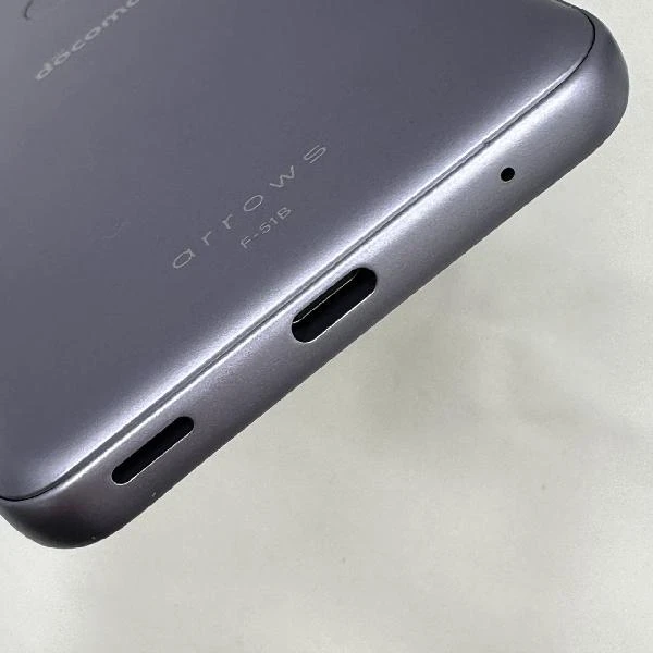 arrows We F-51B docomo 64GB SIMロック解除済 新品未使用