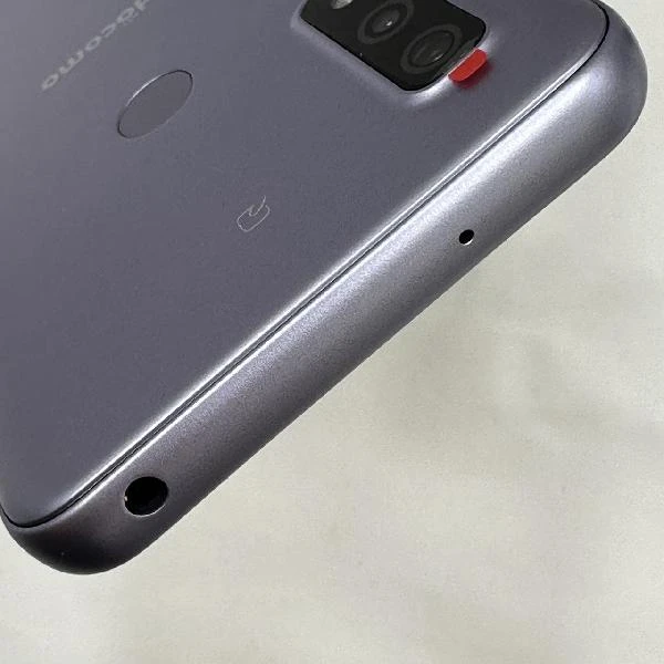 arrows We F-51B docomo 64GB SIMロック解除済 新品未使用