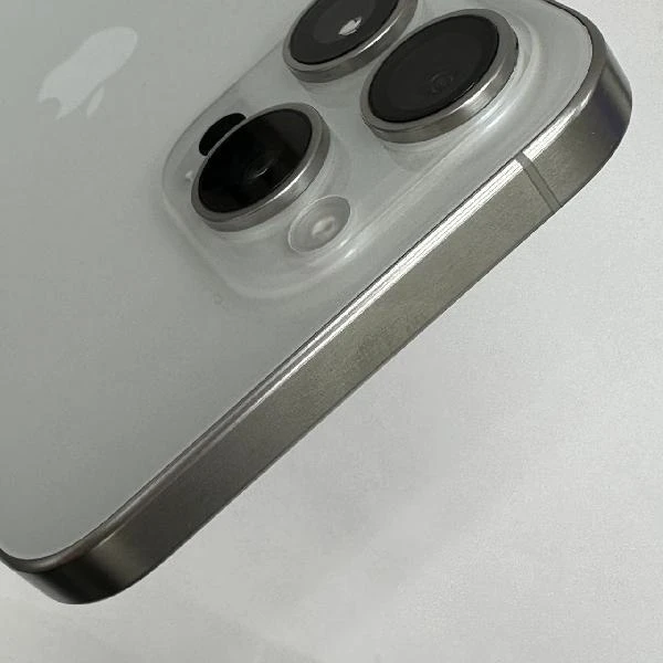 iPhone15 Pro Max Apple版SIMフリー 256GB MU6Q3J/A A3105 極美品 No 商品カラー