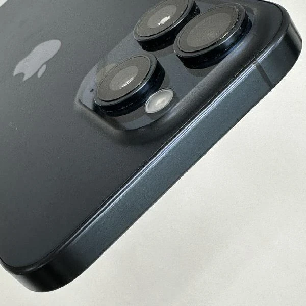 iPhone15 Pro Max Apple版SIMフリー 256GB MU6T3J/A A3105 極美品 No 商品カラー