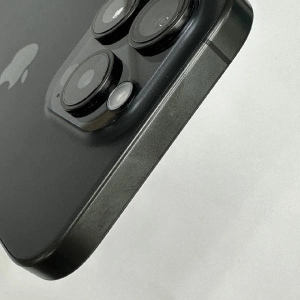 iPhone15 Pro Apple版SIMフリー 256GB MTUC3J/A A3101 極美品 No 商品カラー