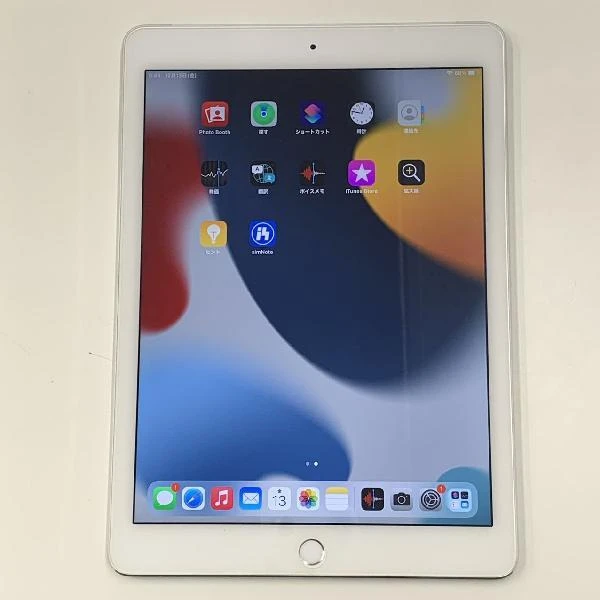 iPad Air 第2世代 docomo 128GB MGWM2J/A A1567 シルバー