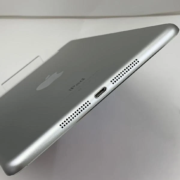 iPad mini 第3世代 au 64GB MGJ12J/A A1600 極美品 シルバー