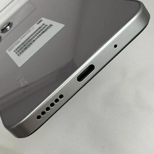 Redmi 12 5G XIG03 au 128GB SIMロック解除済 新品同様