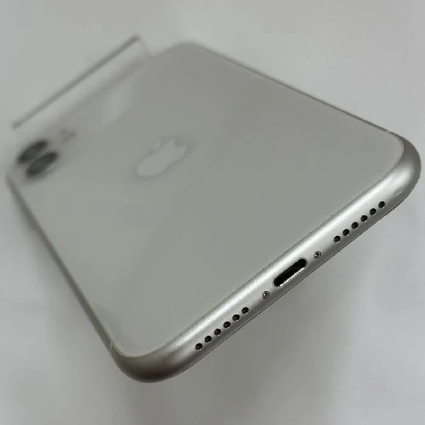 iPhone11 au版SIMフリー 256GB MWM82J/A A2221 ホワイト