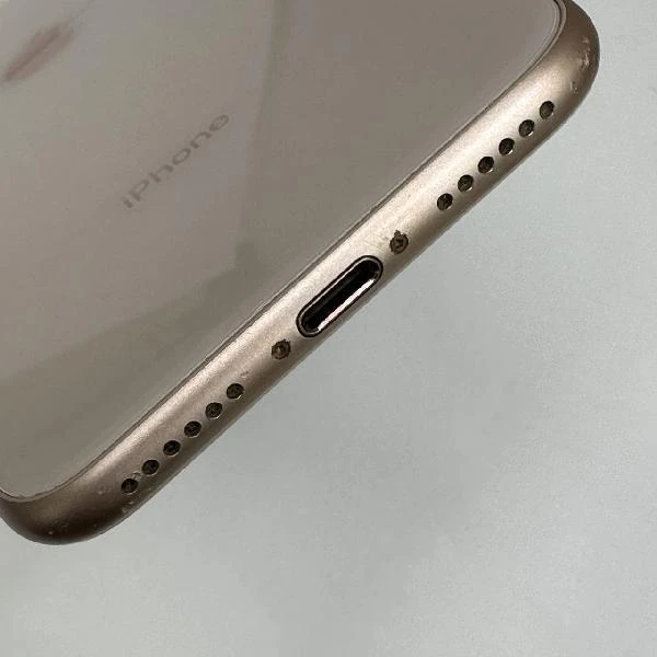 iPhone8 docomo版SIMフリー 64GB MQ7A2J/A A1906 美品